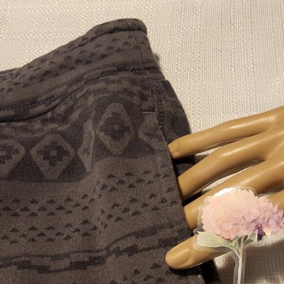 Mossimo, Little Wear, Women's Black and Grey shorts, Size M/M - Picture 5 of 8